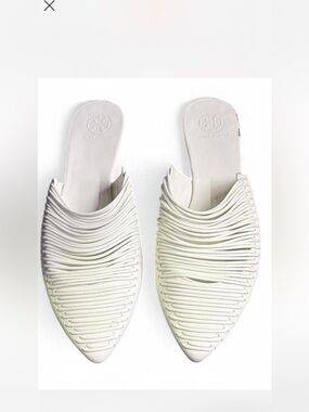 Tory Burch Women's White Slip-On Pointed Mules